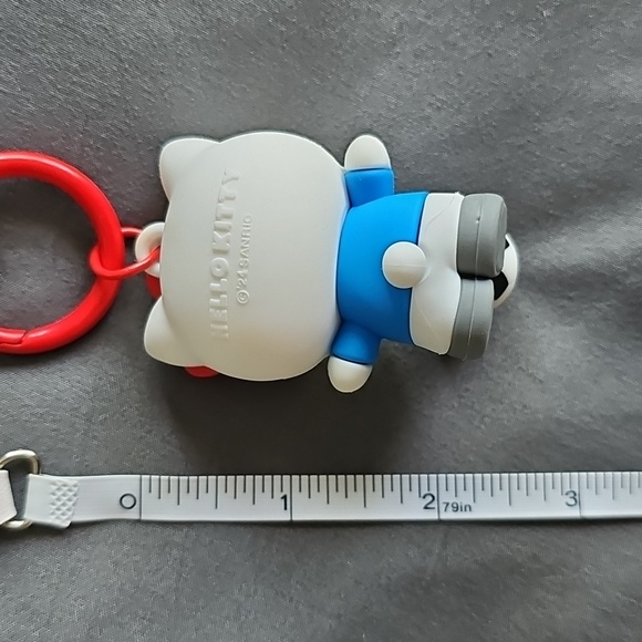 Hello Kitty Keychain - Picture 4 of 9